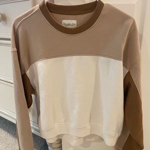 Abercrombie and Fitch color block sweatshirt size small